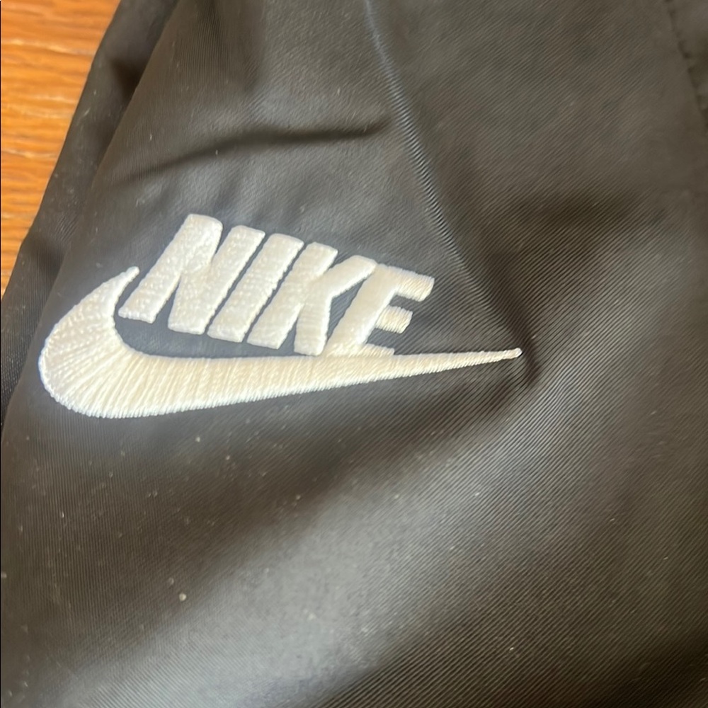 Nike Black Sports Shorts - Picture 4 of 4
